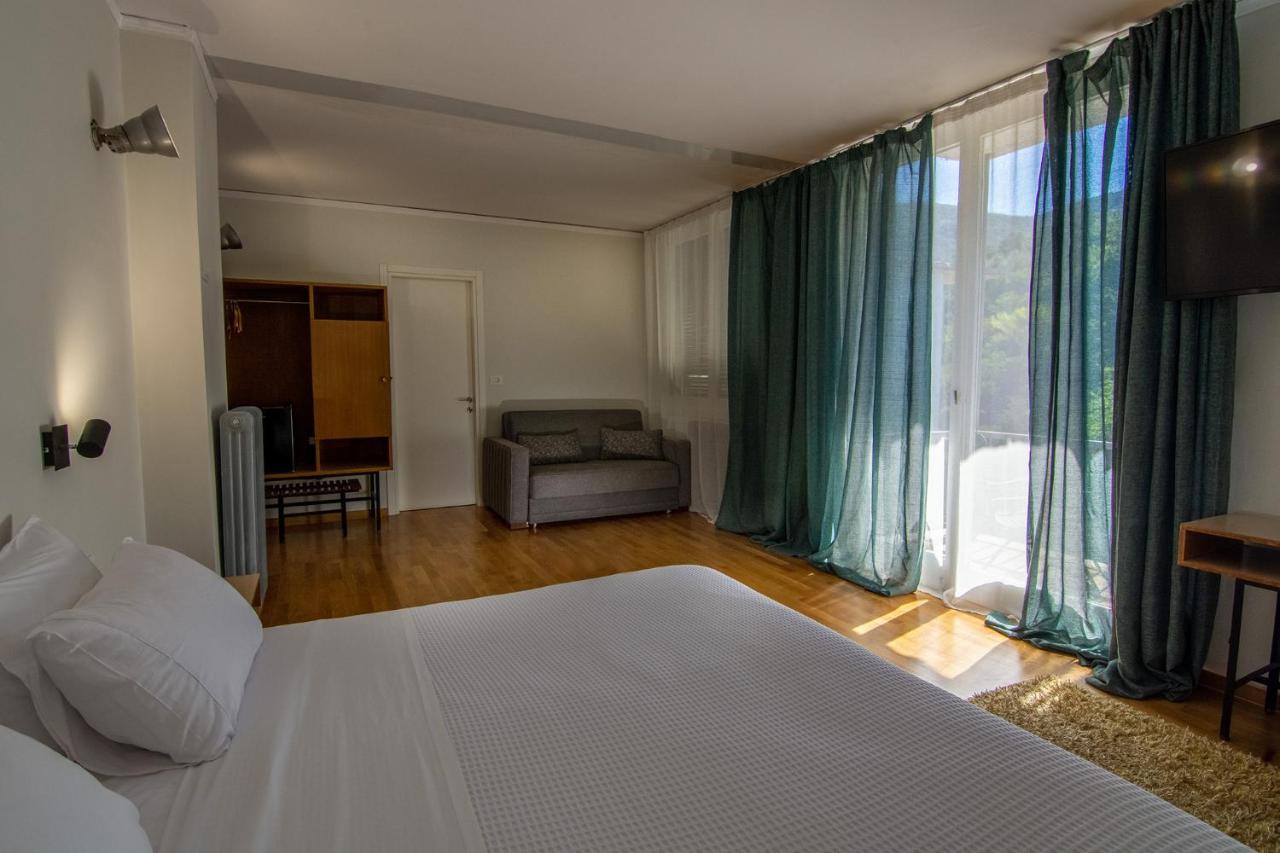 Theoxenia Hotel Andritsaina Exteriér fotografie